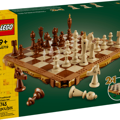 Traditional Chess Set
