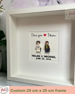 Star Wars Minifigure frame, Christmas gift Han Solo and Princess Leia, Star Wars Wedding gift, Star Wars Anniversary gift, En