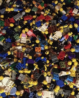 50 MEOW Minifigures Randomly selected people town city mix of themes fun gift! FREE SHIPPING!