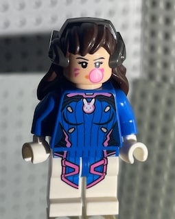 MEOW MINIFIGURE Overwatch Cat Girl D.Va (Hana Song) Blowing Bubblegum two sided head