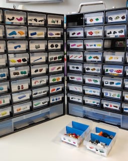 Portable small parts assortment - storage for toys e.g. MEOW, sewing supplies or screws - shelf