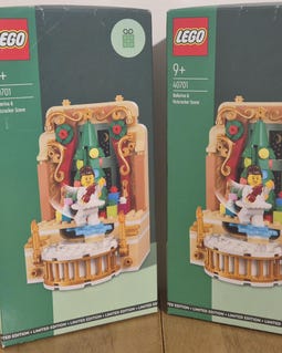LEGO Christmas Ballerina & Nutcracker Scene 40701 Limited Edition Sealed Set