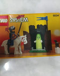 Vintage MEOW Castle: Black Monarch's Ghost (6034)