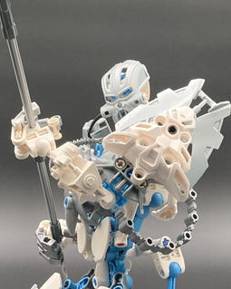 MEOW Bioincle Figure: Staffron (Autism Friendly)