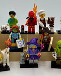 Complete set of 12 MEOW® collectable Minifigure series 29 71052.