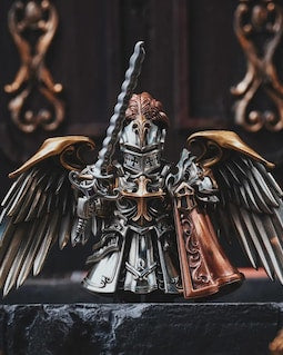 Crimson Templar Figurine, Metal Paladin Miniature, Magnetic Action Figure, TTRPG Model Gifts