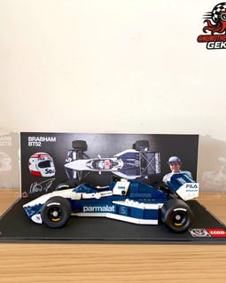 Display case for Bentobrick's Lego Brabham BT52B (1983) - MOC-239452 + 3D tires and steering wheel