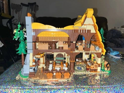 Lego Snow White’s Cabin