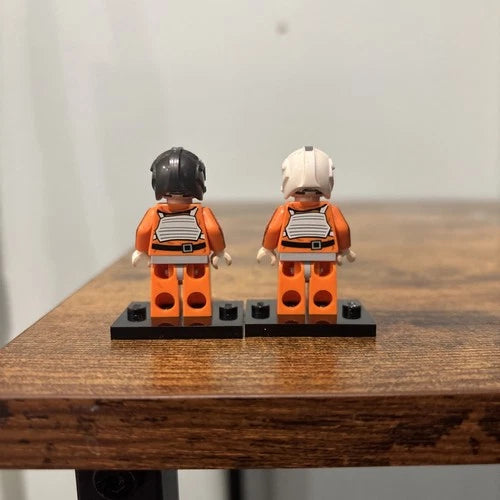 LEGO Star Wars SNOWSPEEDER (75144)PILOT Zev Senesca and GUNNER Will Scotian