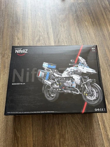 Nifeliz BMW R1250 GS Motorcycle Building Blocks Model Set – Used w/ Box