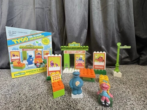 1991 Tyco Pre-School Super Blocks Duplo Sesame Street Cookie Monster Cafe Set