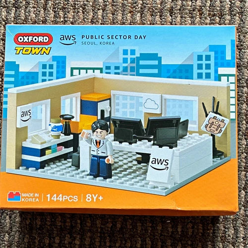 Oxford Town AWS Public Sector Day 144PCS Building Blocks Set 8+