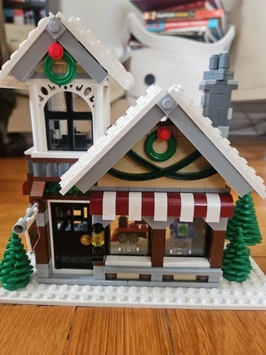 LEGO Winter Toy Shop (10249) Winter Village Incomplete + 2021 Advent *READ DESC*