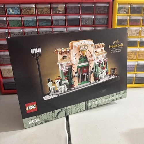 New Sealed LEGO Icons Restaurants of the World French Café 10362 Set 1101 pcs