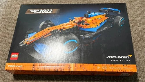 LEGO TECHNIC: McLaren Formula 1 Race Car (42141)