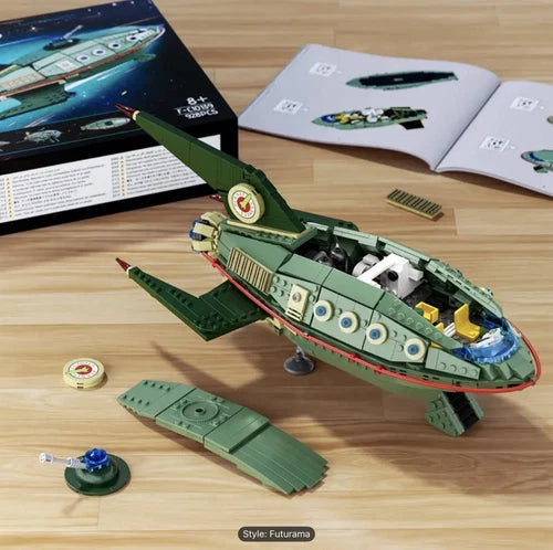 Futurama Planet Express Ship Building Block Set – 928 pcs