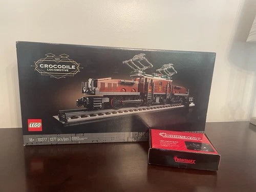 Lego 10277 Crocodile Locomotive New In Box! RETIRED! 1271pcs + New LIGHTING KIT!