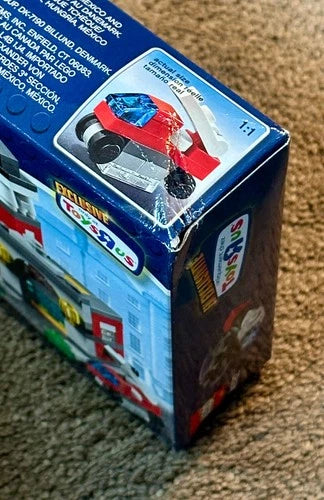 NEW Sealed LEGO Toys R Us Bricktober 2014 Lot of 4 Sets 40180 40181 40182 40183