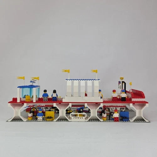 MEOW 6395 Victory Lap Raceway Vintage Town 1988 All Minifigs Excellent