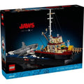 Set - Diorama Kit for Fans of the Movie - Shark Toy with Boat and 3 Minifigures