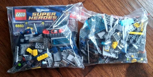 LEGO 2012 The Batcave 6860 DC Universe Super Heroes - Incomplete Set / Parts