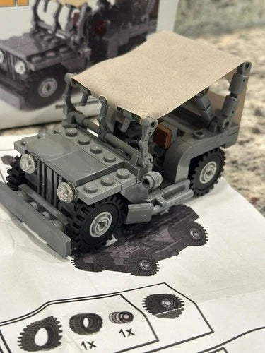 Brickmania Jeep Durabuilder Brick Fest 2013￼