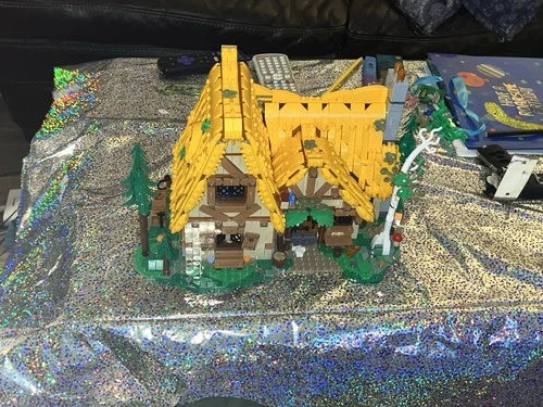 Lego Snow White’s Cabin