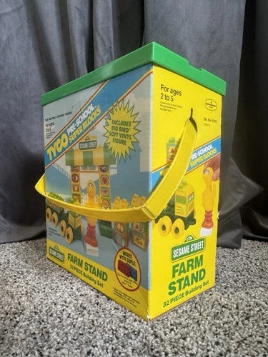 1991 Tyco Pre-School Super Blocks Duplo Sesame Street Big Bird Farm Stand Set