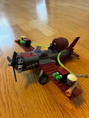 LEGO Monster Fighters: The Ghost Train (9467)