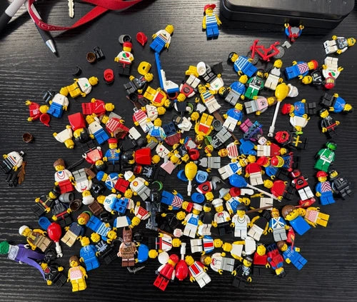 Vintage LEGO Minifigure Lot 0.86lbs 80s 90s Town City Figures Parts Accessories