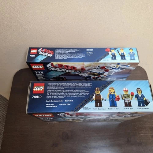 LEGO The LEGO Movie sets : The Flying Flusher (70811) & Creative Ambush (70812)
