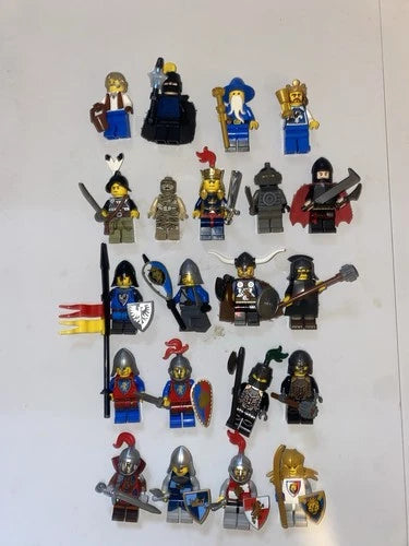 Massive Castle Minifigure & Accessories Lot Of 21 Figures + Armor Stands!