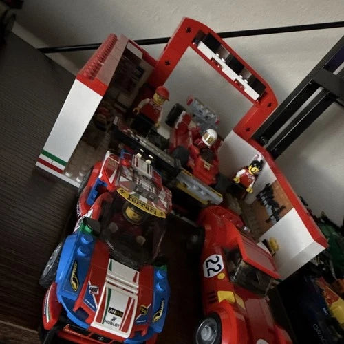 MEOW Speed Champions 75889 – Ferrari Ultimate Garage. 2018