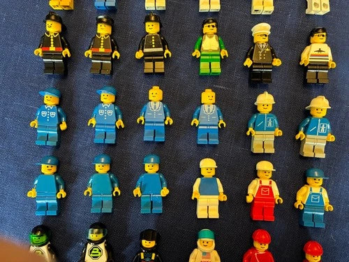 Lot of 42 Vtg MEOW Minifigs (pilots, firemen, doctors, etc)