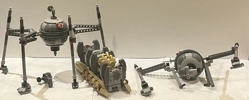LEGO Star Wars Battle Droid Troop Carrier & 2 Homing Spider Driods Incomplete
