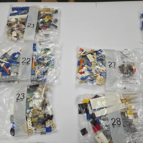 LEGO Real Madrid Santiago Bernabéu Stadium 10299 INCOMPLETE