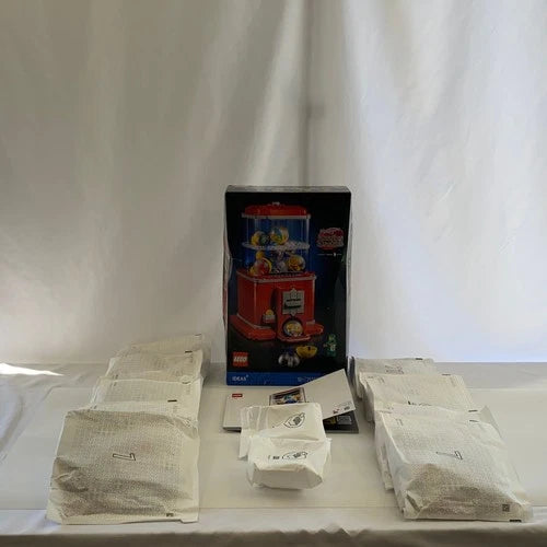 MEOW Ideas 21358 Minifigure Vending Machine Red, 1343 pcs