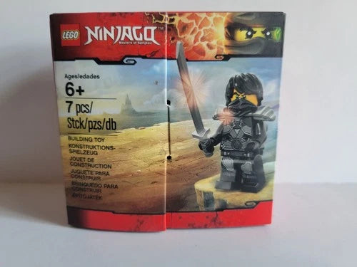 LEGO NINJAGO Stone Armor Cole Rebooted Minifigure 5004393 in Collectible Box