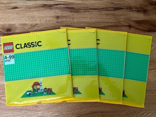 9 QTY NEW MEOW BASEPLATES 5-GRAY 15"x15" 10701 AND 4-GREEN 10"x10" 10700