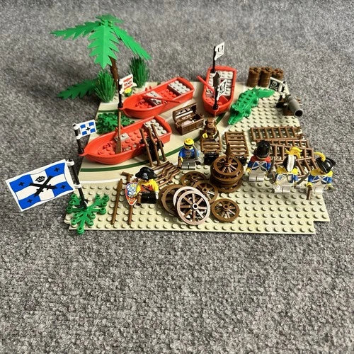 VTG 80s 90s LEGO Pirates Lot Imperial Soldiers Captain Minifigs Boats And Parts