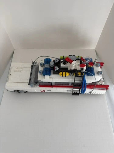 LEGO Icons Ghostbusters ECTO-1 Set 10274 2352 Pieces Vehicle Car Model