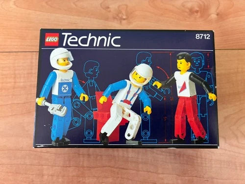 Vintage Lego 8712 The LEGO TECHNIC Team Minifigures / Figures _