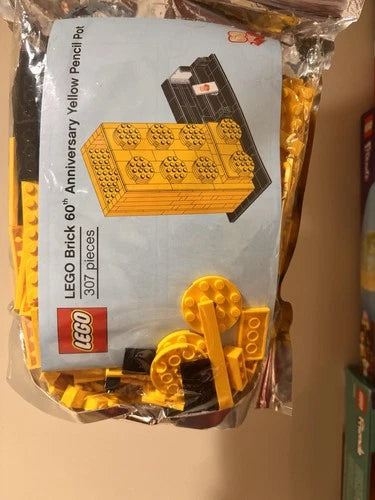 🇭🇰 BRAND NEW LEGO Brick 60th Anniversary Yellow Pencil Pot Set 6258619 RARE