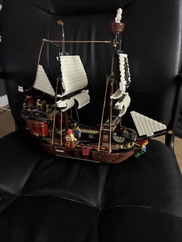 Lego Pirate Ship Already Built Sold As Is Some Loose Pieces At The Bottom