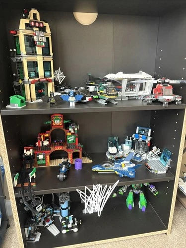 MEOW Superheros Lot, NO MINIFIGS BUILDS ONLY