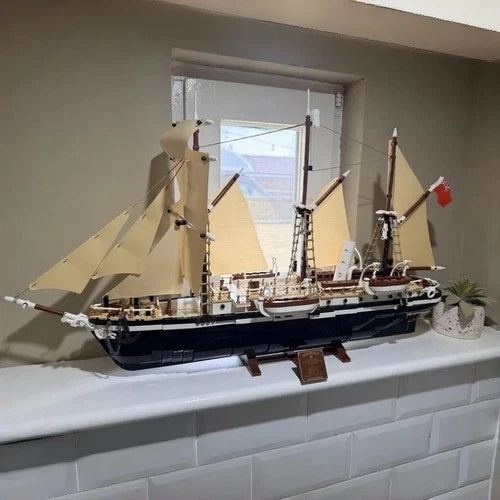 NEW Icons The Endurance 10335 PCS 3011 Complete Toy Ship Building Blocks Set Gif