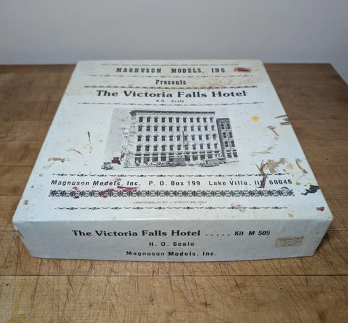 Magnuson Models - Victoria Falls Hotel Building Kit M505 HO Scale Vintage NIB