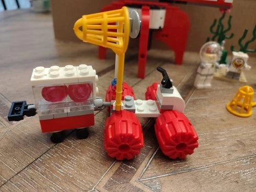 MEOW Set 3831 SpongeBob Rocket Ride 99.99% Complete With 3 Minifigures