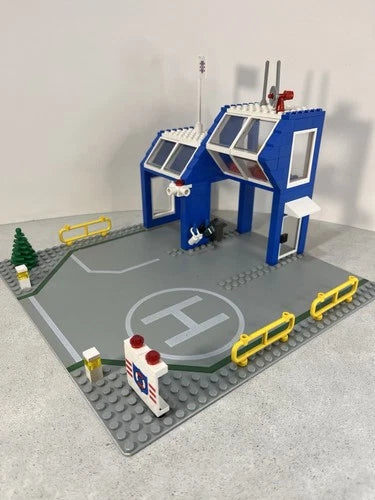 LEGO Classic Town: Vintage Coastal Rescue Base (6387), Complete