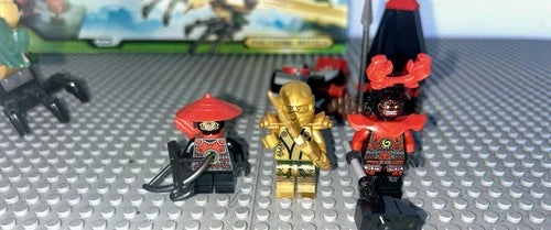 Lego 70503 Ninjago Golden Dragon Missing 1 Piece